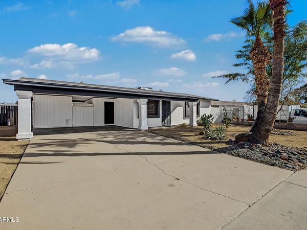17605 N 9TH Avenue, Phoenix, AZ 85023