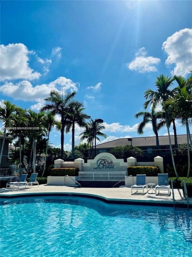 5610 NW 114th Pl , Unit 212, Doral, FL 33178 Photo