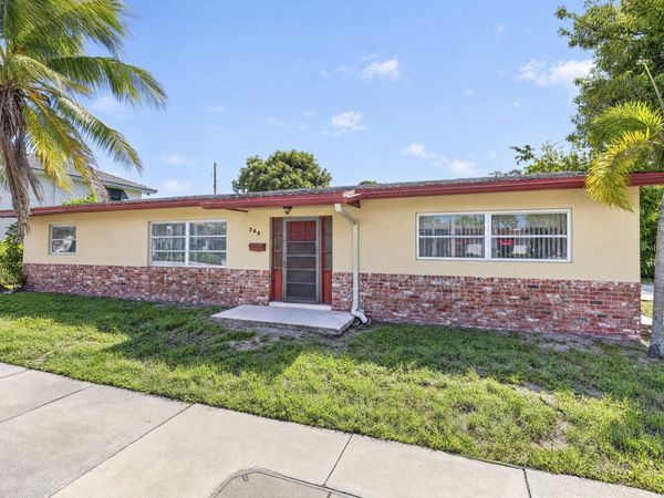 704 E Hillsboro Boulevard, Deerfield Beach, FL 33441