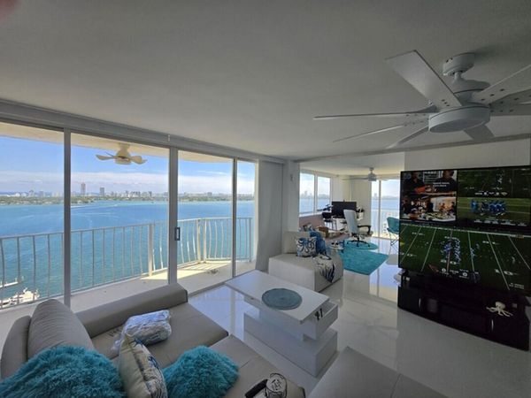 7601 E Treasure Drive, Unit 2307, North Bay Village, FL 33141