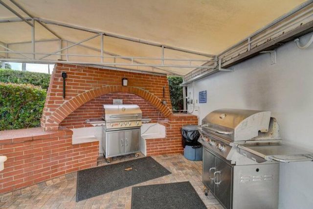 220 Macfarlane Drive, Unit PH4-S, Delray Beach, FL 33483 Photo