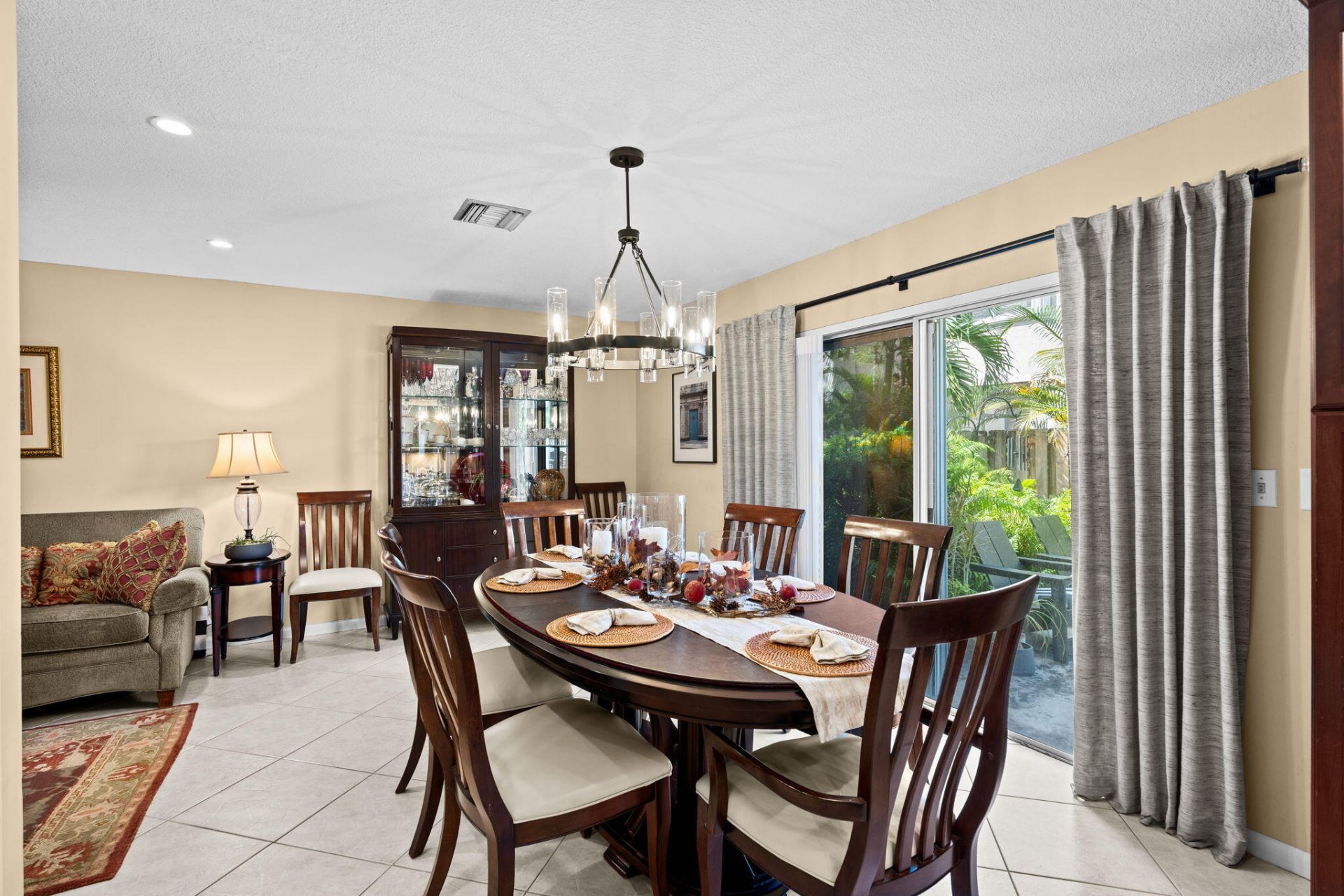 9843 NW 2nd Court, Plantation, FL 33324 Photo
