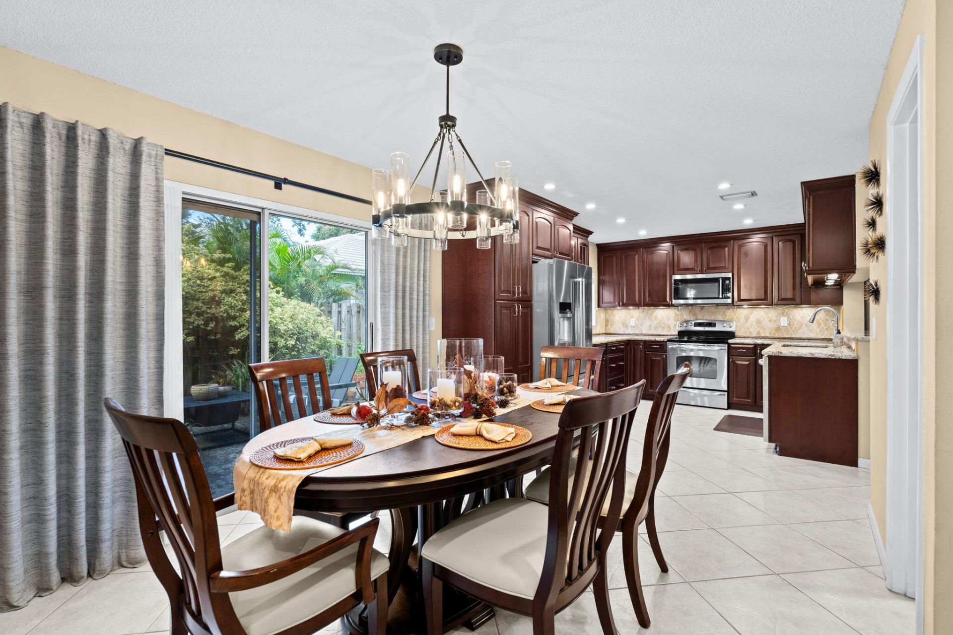 9843 NW 2nd Court, Plantation, FL 33324 Photo
