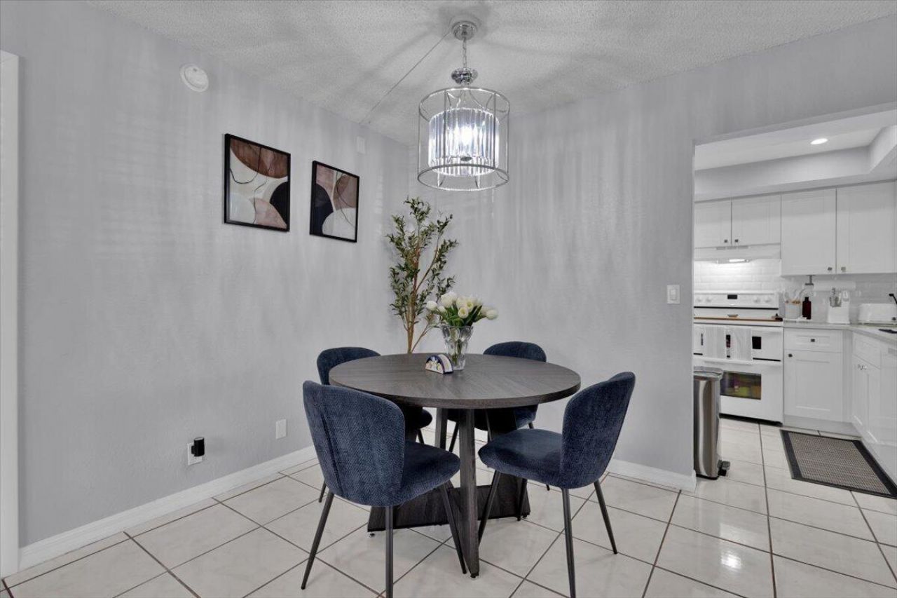1529 SE Royal Green Circle, Unit 102, Port Saint Lucie, FL 34952 Photo