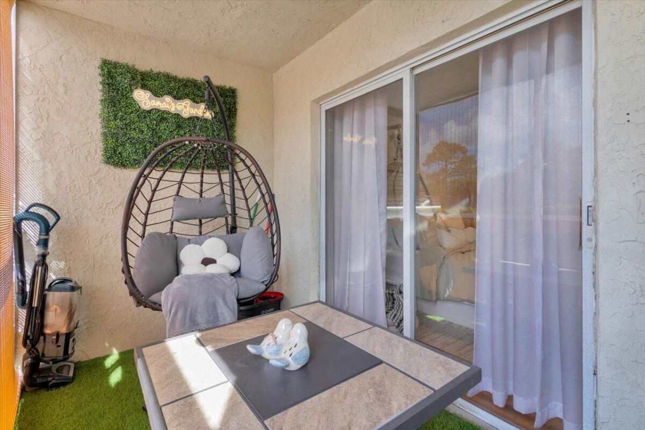 1529 SE Royal Green Circle, Unit 102, Port Saint Lucie, FL 34952 Photo