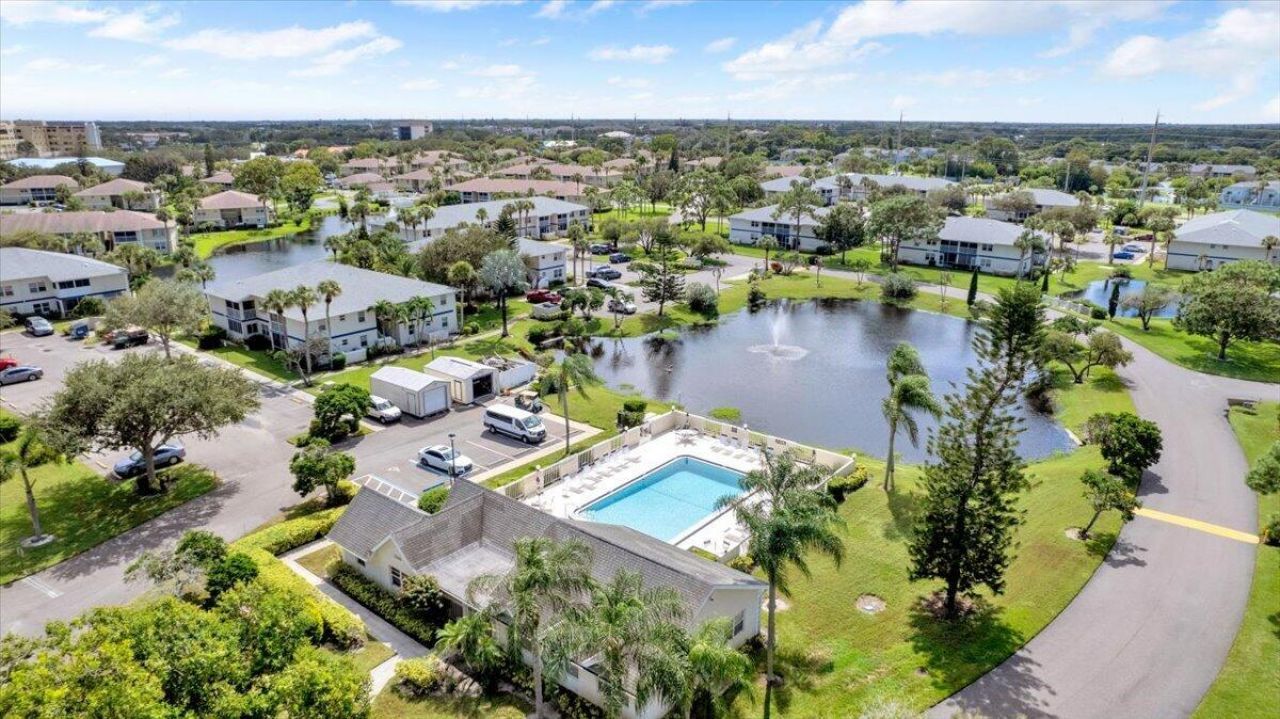 1529 SE Royal Green Circle, Unit 102, Port Saint Lucie, FL 34952 Photo