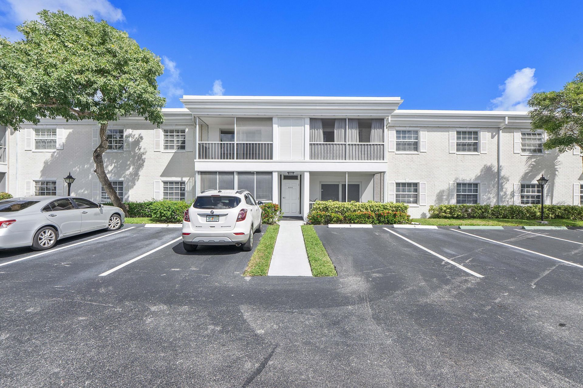 6253 Bay Club Drive, Unit 3, Fort Lauderdale, FL 33308 Photo