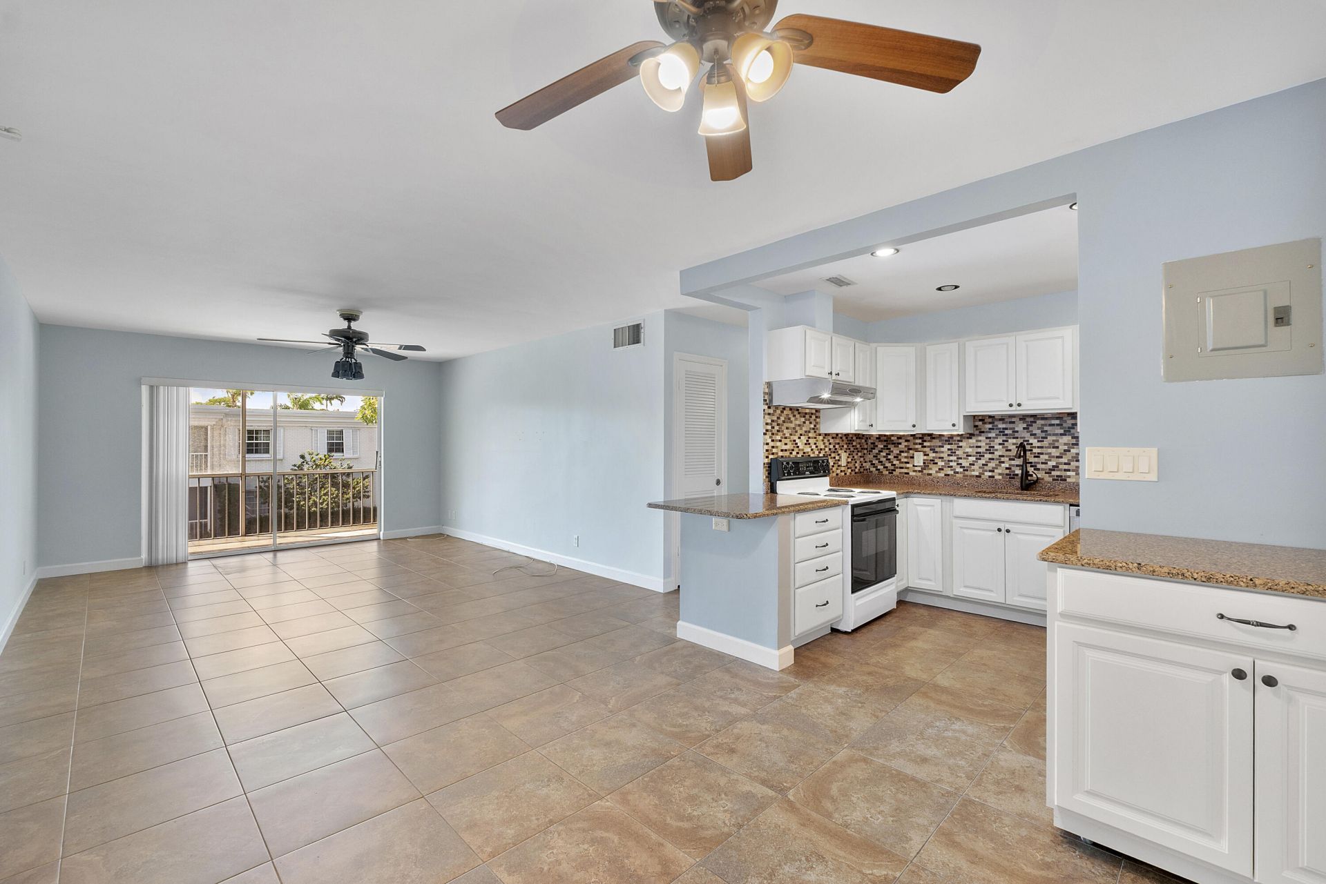 6253 Bay Club Drive, Unit 3, Fort Lauderdale, FL 33308 Photo