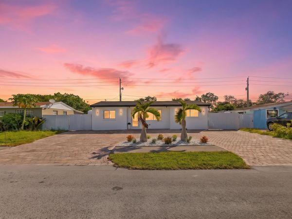 148 Browning E, West Palm Beach, FL 33406