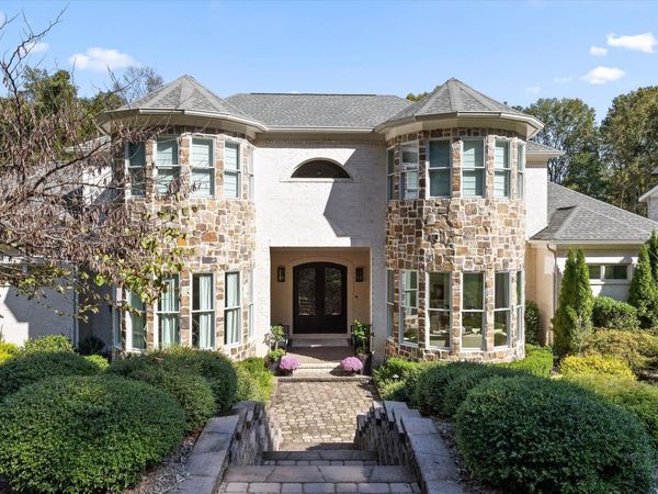 2008 River Bluff Drive, Hixson, TN 37343