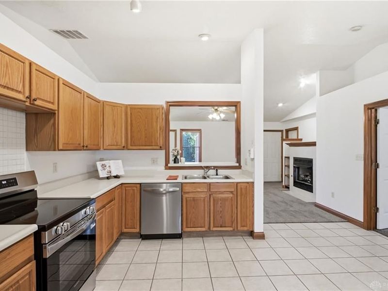 428 Whisper Lane, Xenia, OH 45385 Photo 11