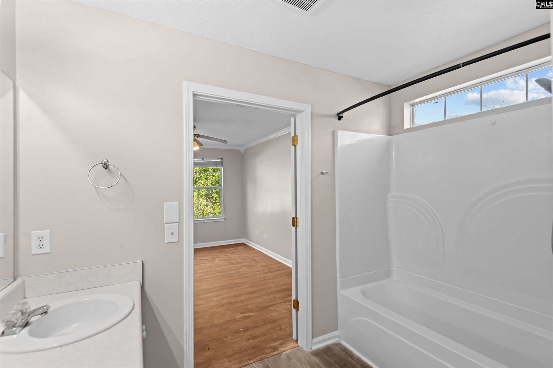 3 Branson Court  Photo 23
