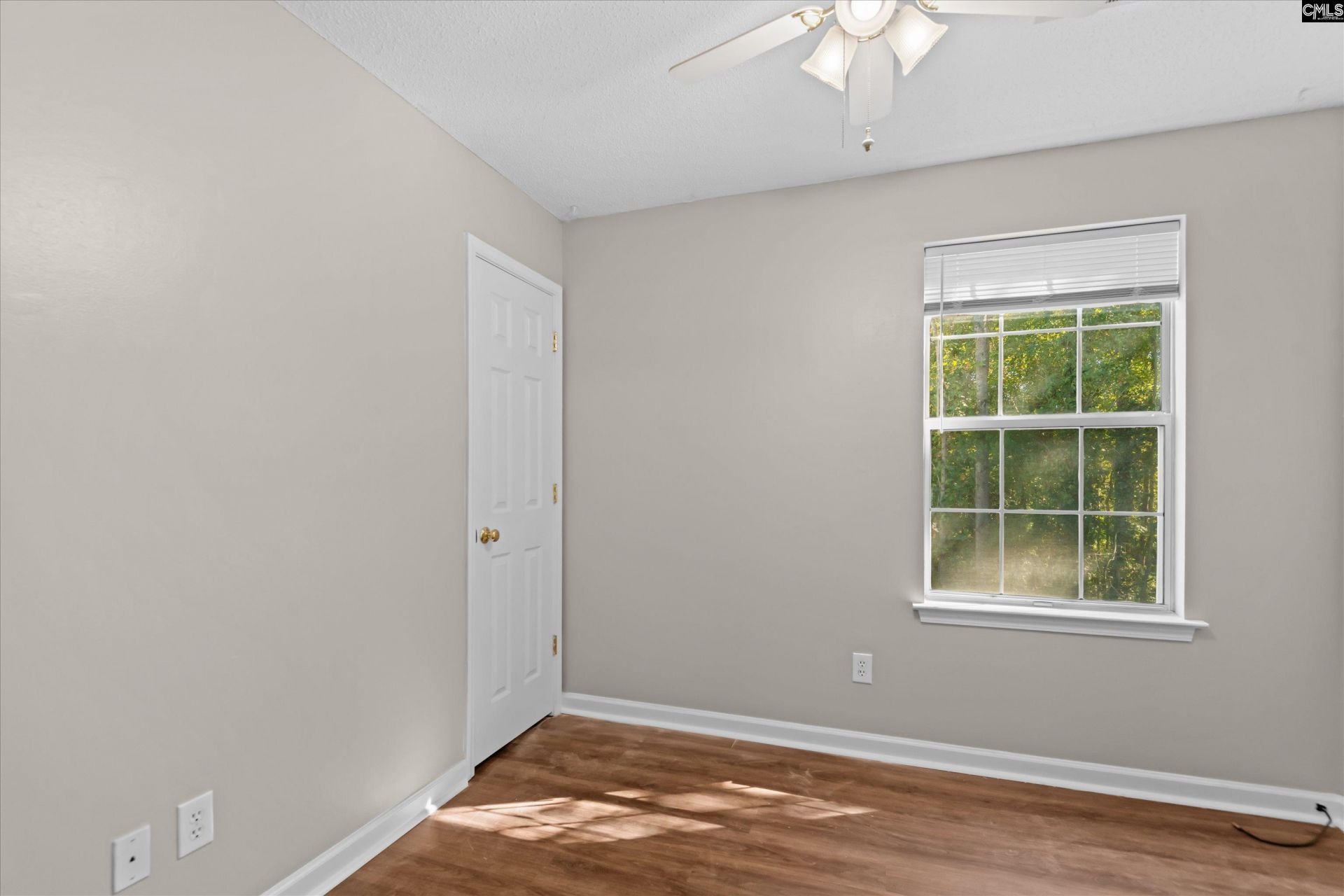 3 Branson Court  Photo 28