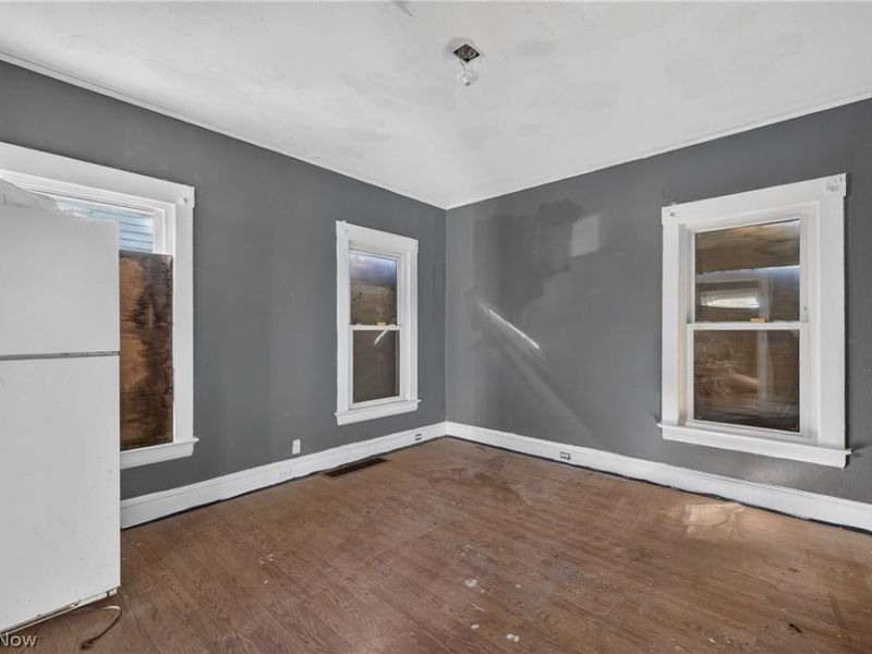 890 E 75th Street, Cleveland, OH 44103 Photo 10