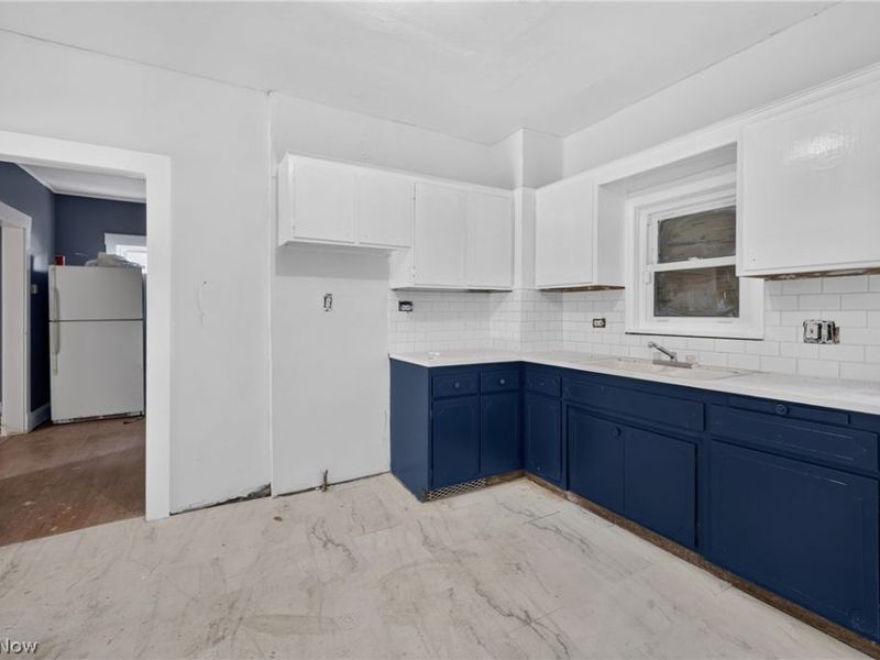 890 E 75th Street, Cleveland, OH 44103 Photo 9