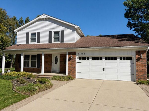 37482 Bristol Court, Livonia, MI 48154