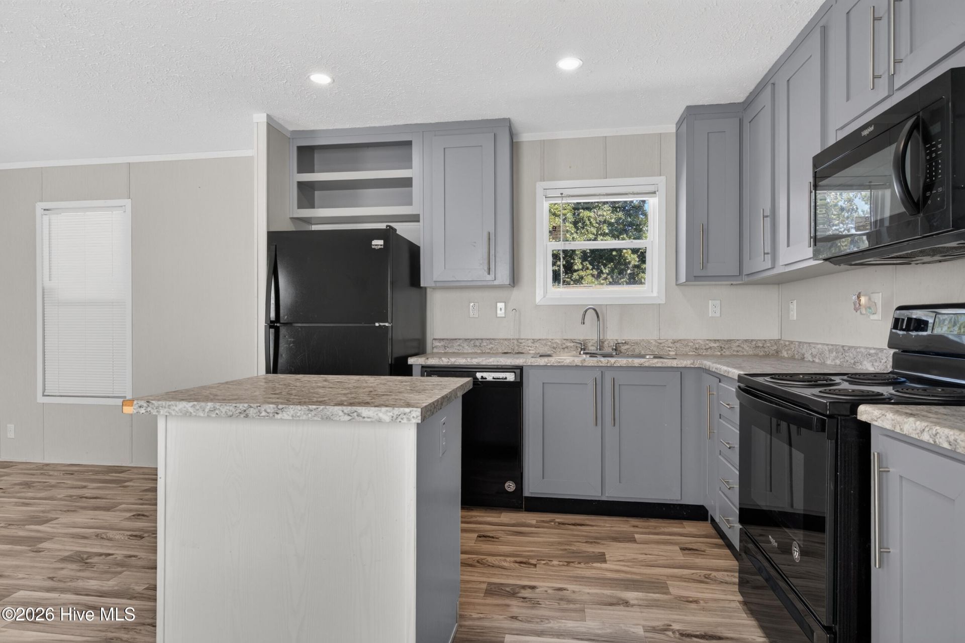 2414 Shoreline Drive Sw Photo 10