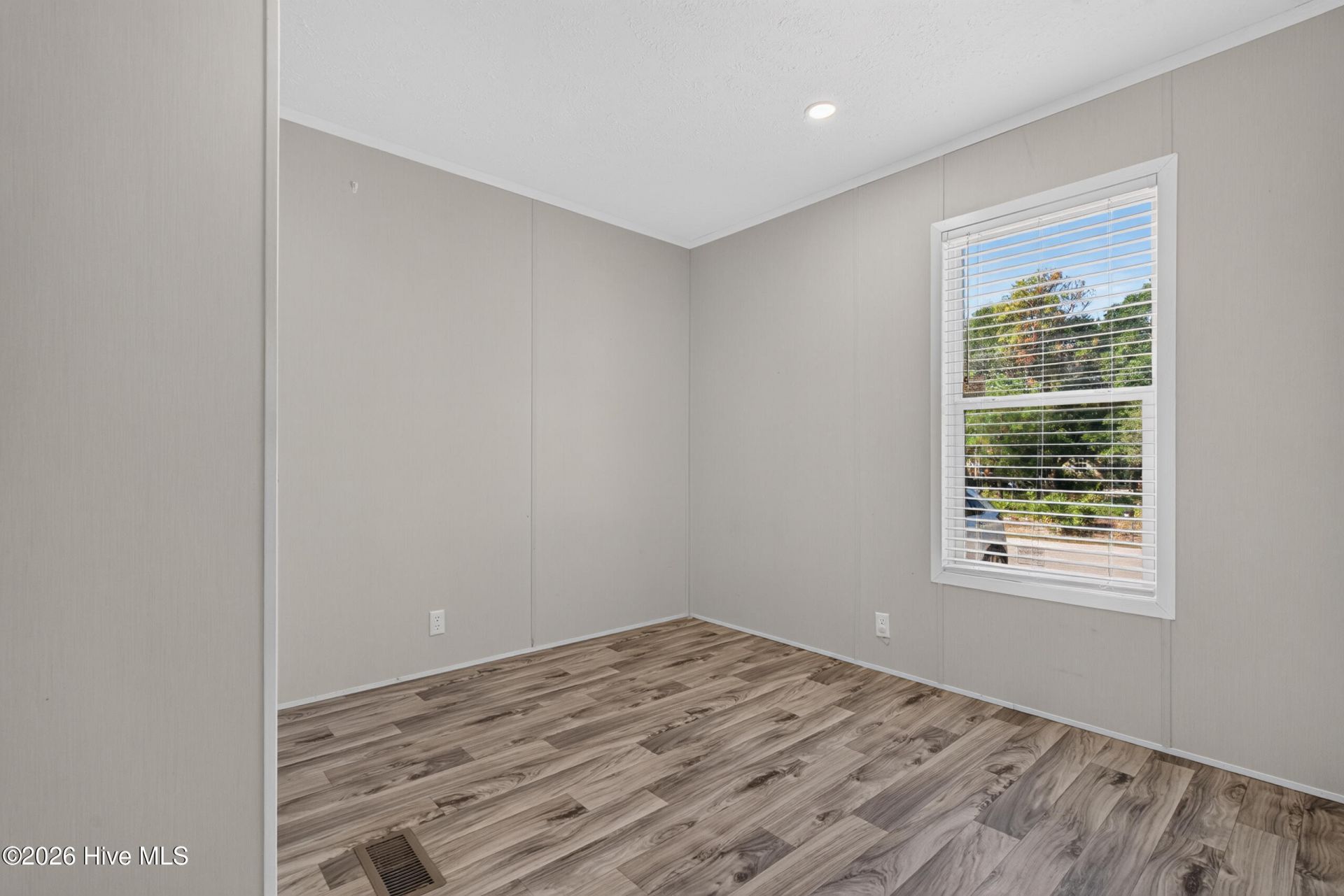 2414 Shoreline Drive Sw Photo 19