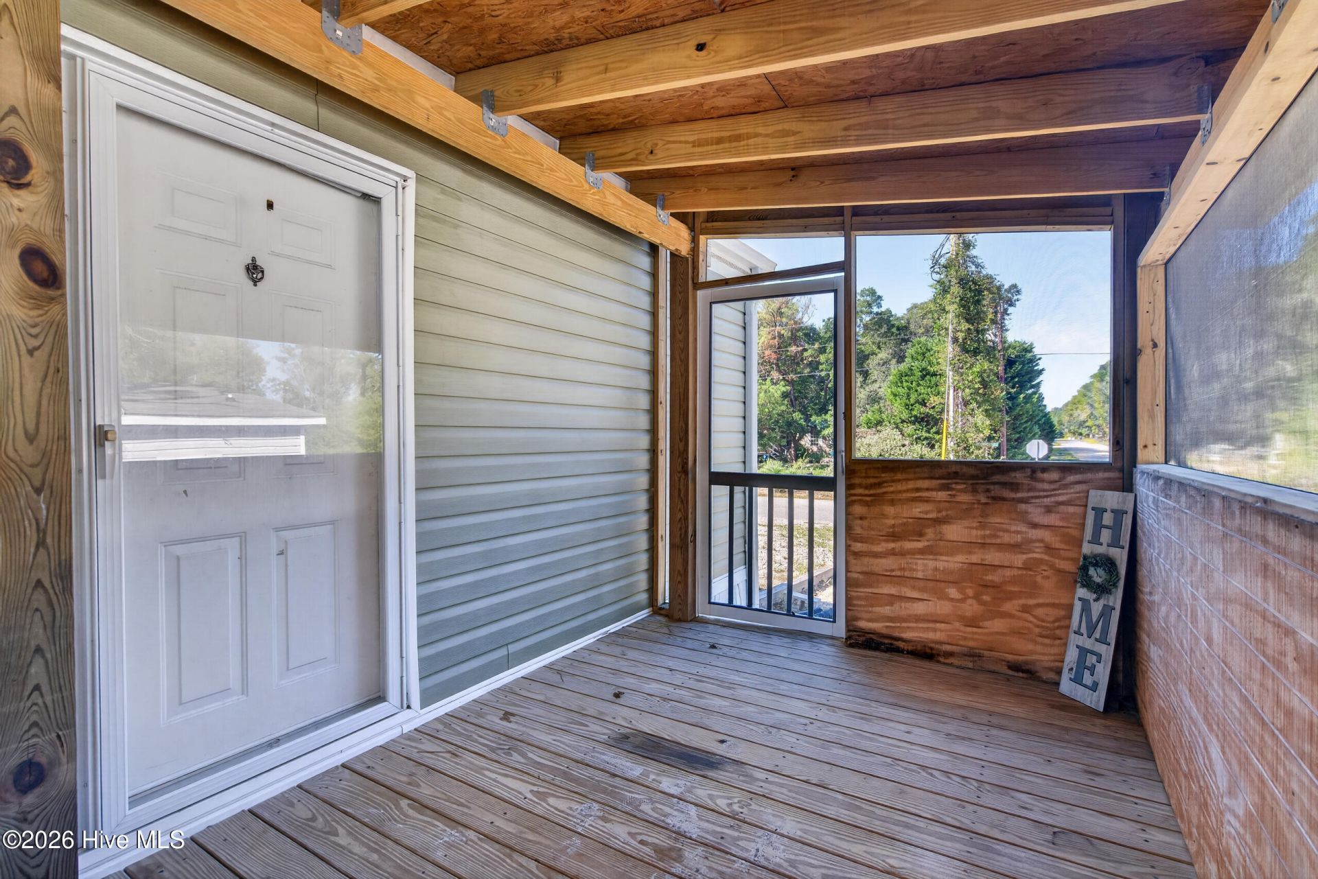 2414 Shoreline Drive Sw Photo 5
