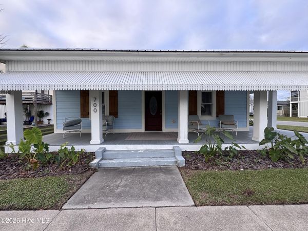 700 Fisher Street , Morehead City, NC 28557