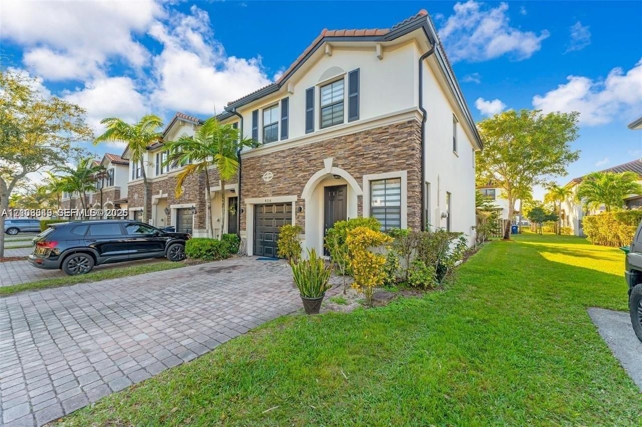 4258 SW 164th Path , Miami, FL 33185 Photo
