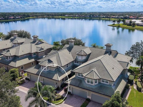 6527 MOORINGS POINT CIRCLE , Unit 101, LAKEWOOD RANCH, FL 34202