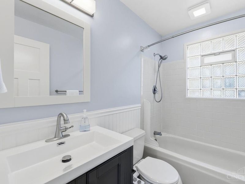 3560 Ripplegrove Drive, Colerain Township, OH 45251 Photo 24