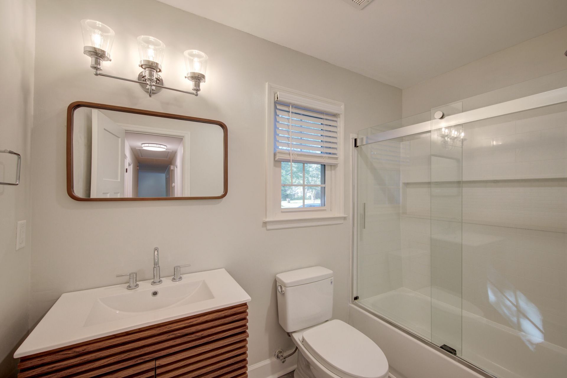 628 Semaht Street Photo 20