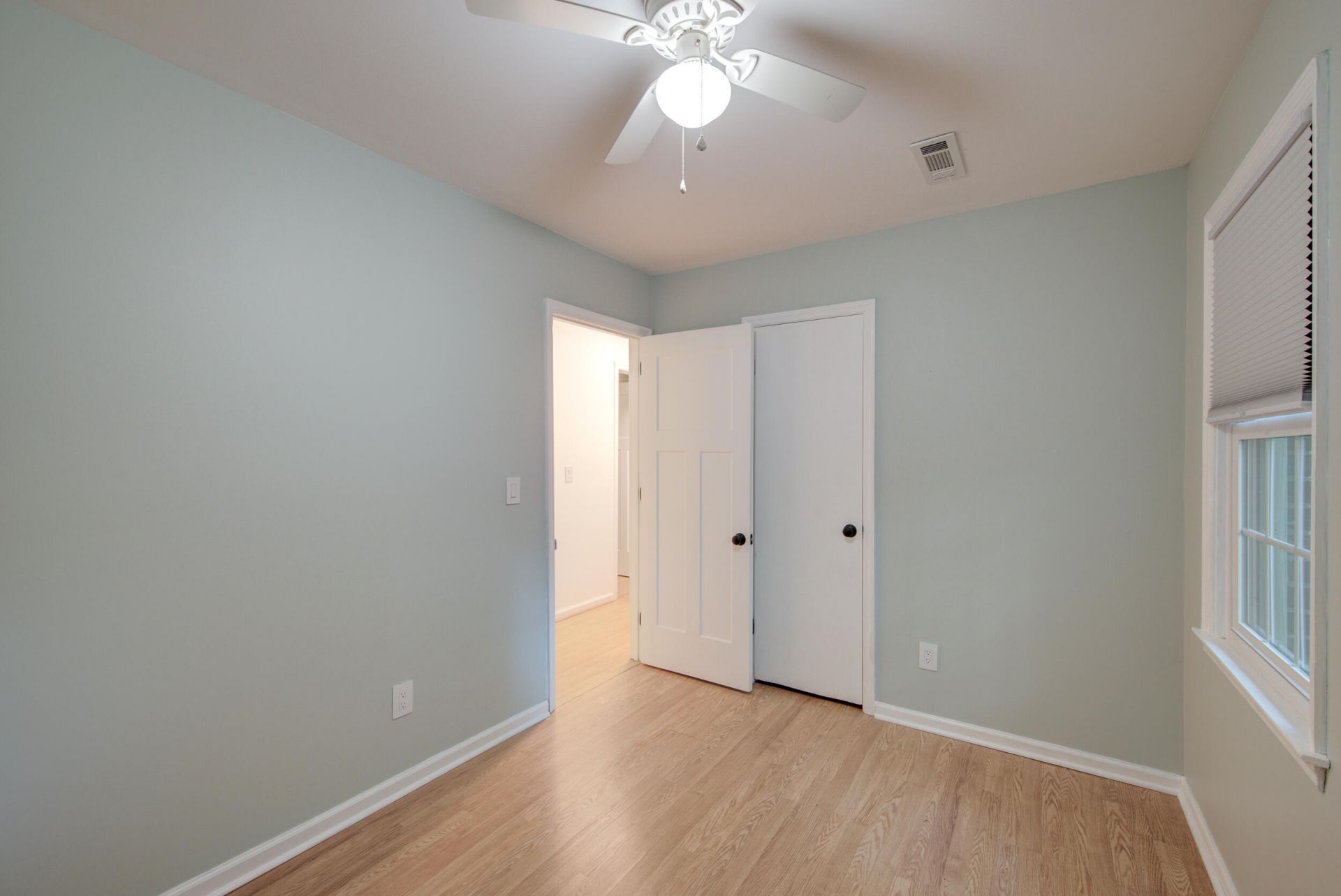 628 Semaht Street Photo 23