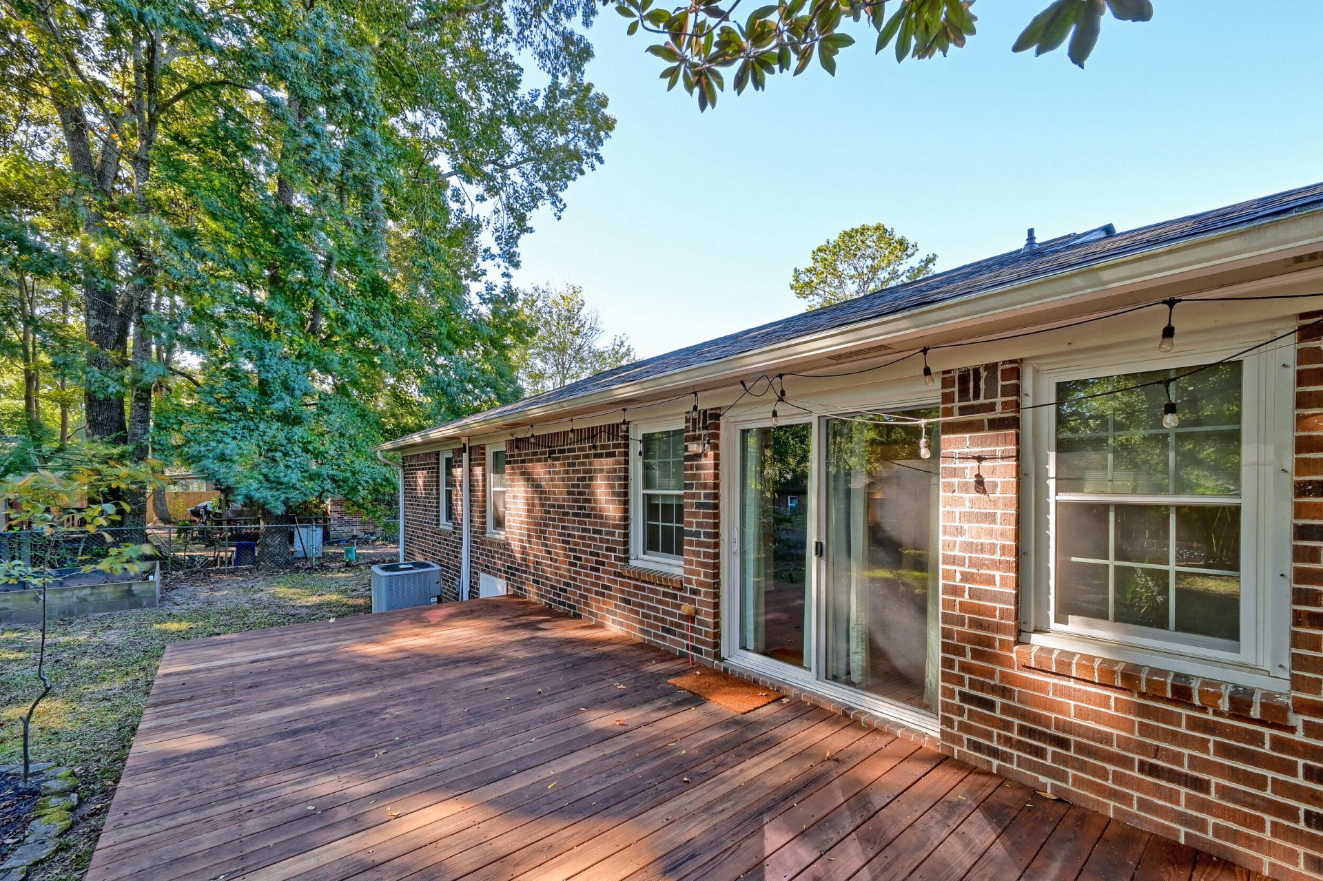 628 Semaht Street Photo 24