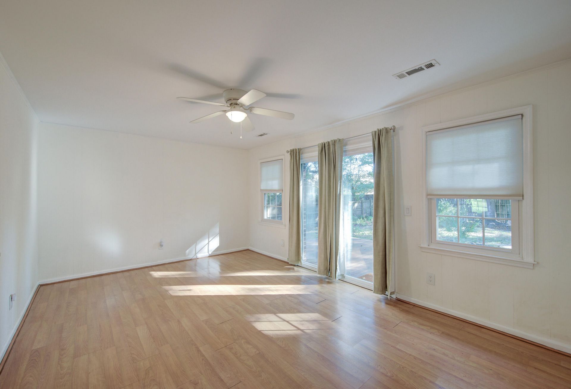 628 Semaht Street Photo 30