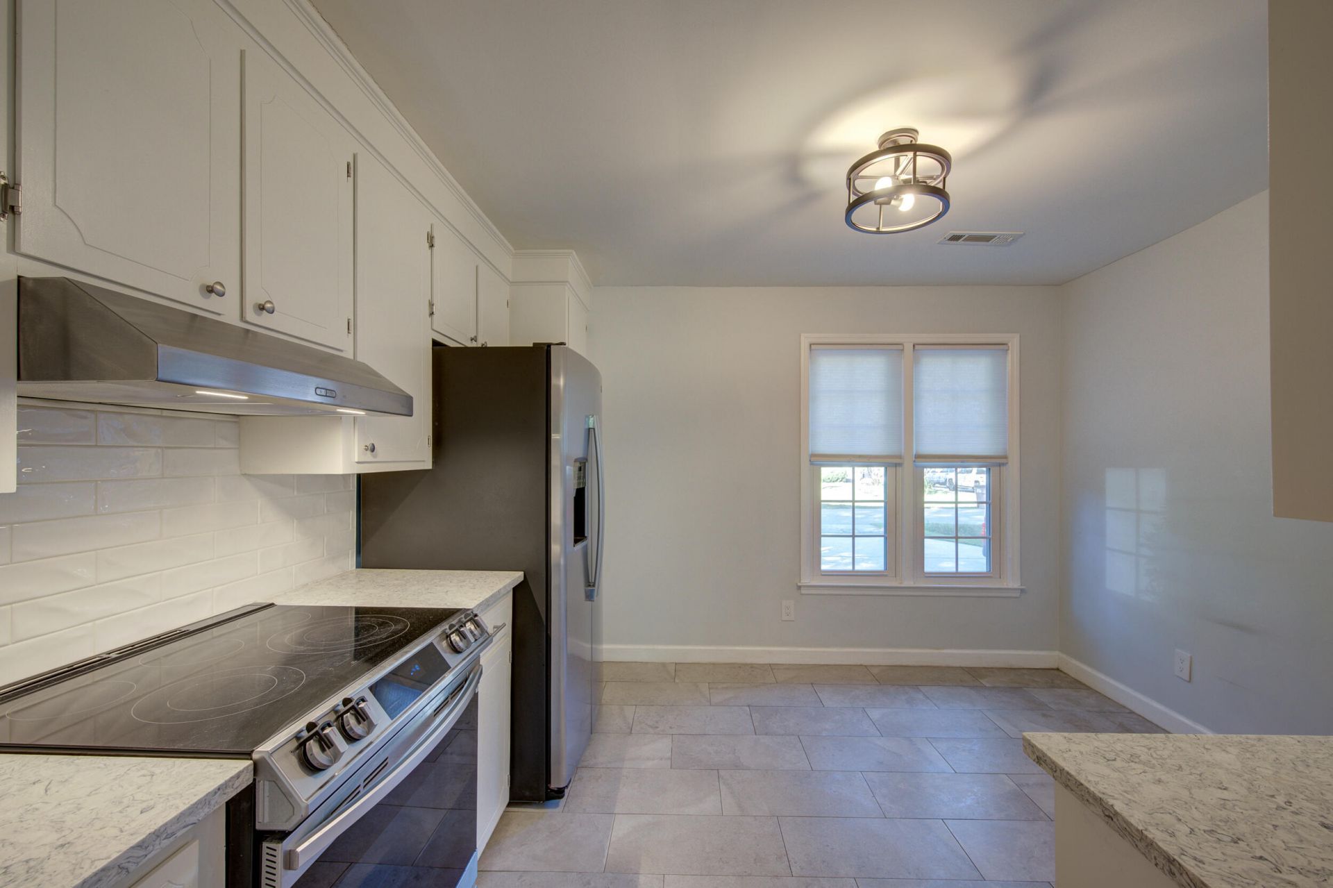 628 Semaht Street Photo 32
