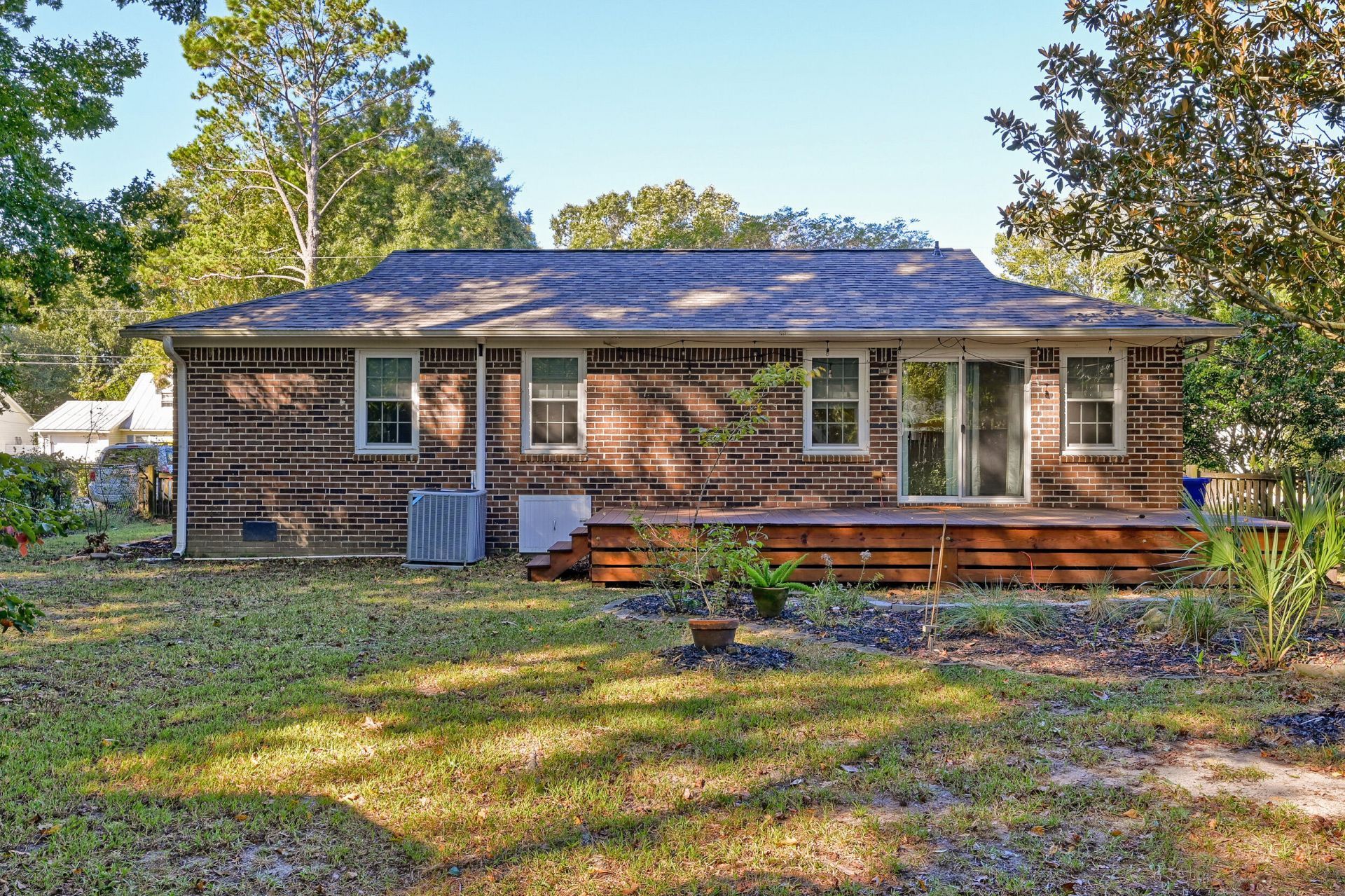 628 Semaht Street Photo 38
