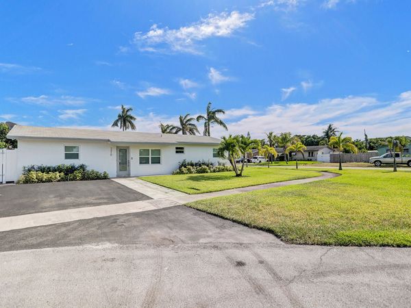 1210 SW 10TH Terrace, Deerfield Beach, FL 33441