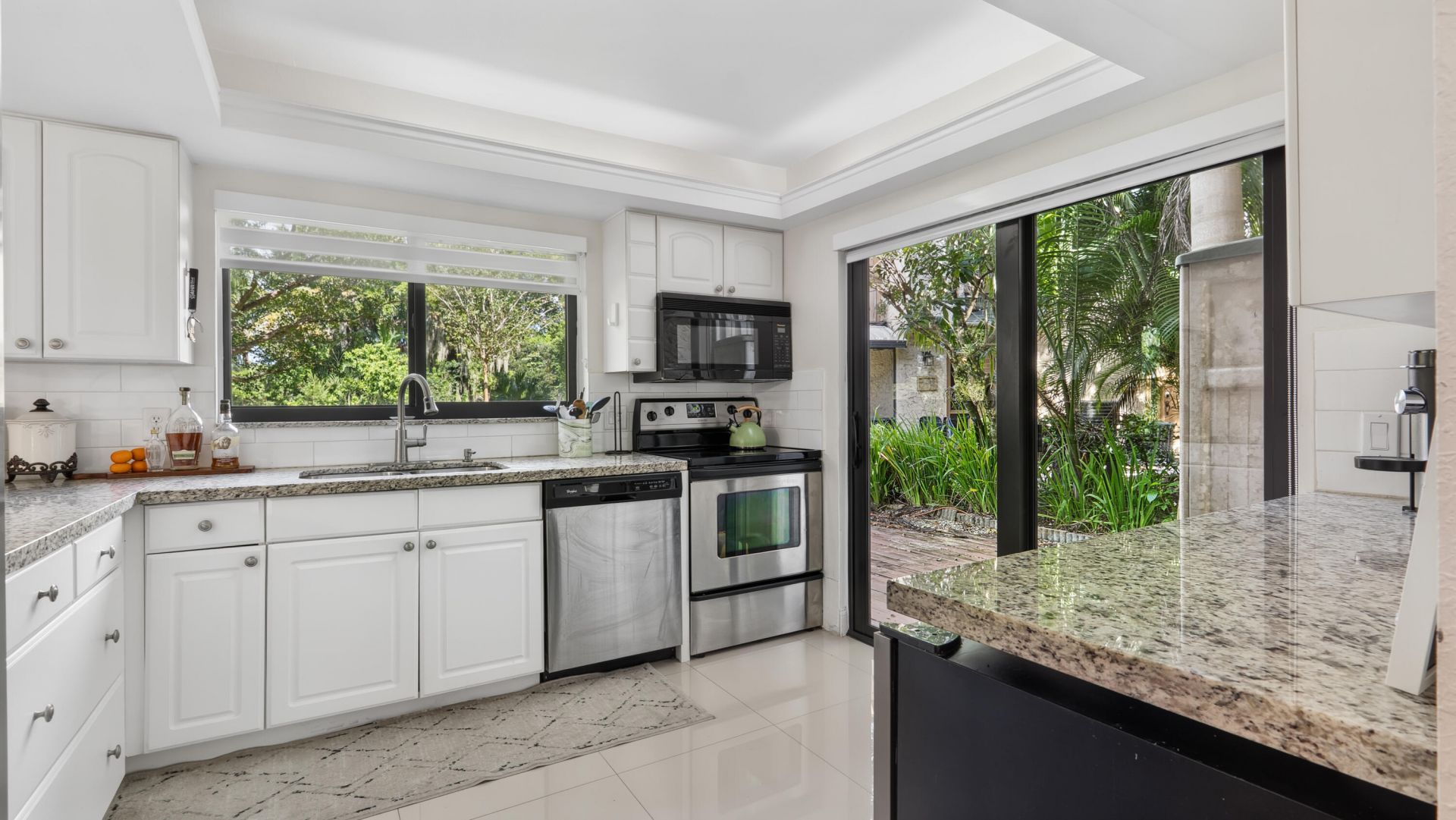 219 Wimbledon Lakes Drive, Plantation, FL 33324 Photo