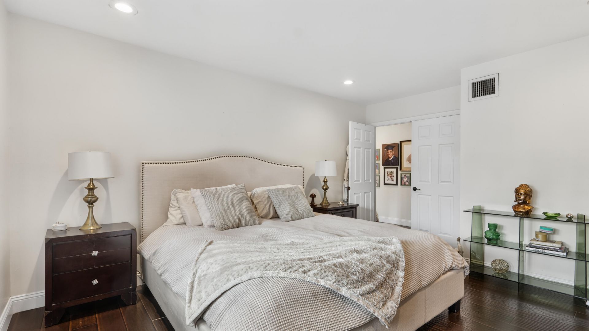 219 Wimbledon Lakes Drive, Plantation, FL 33324 Photo