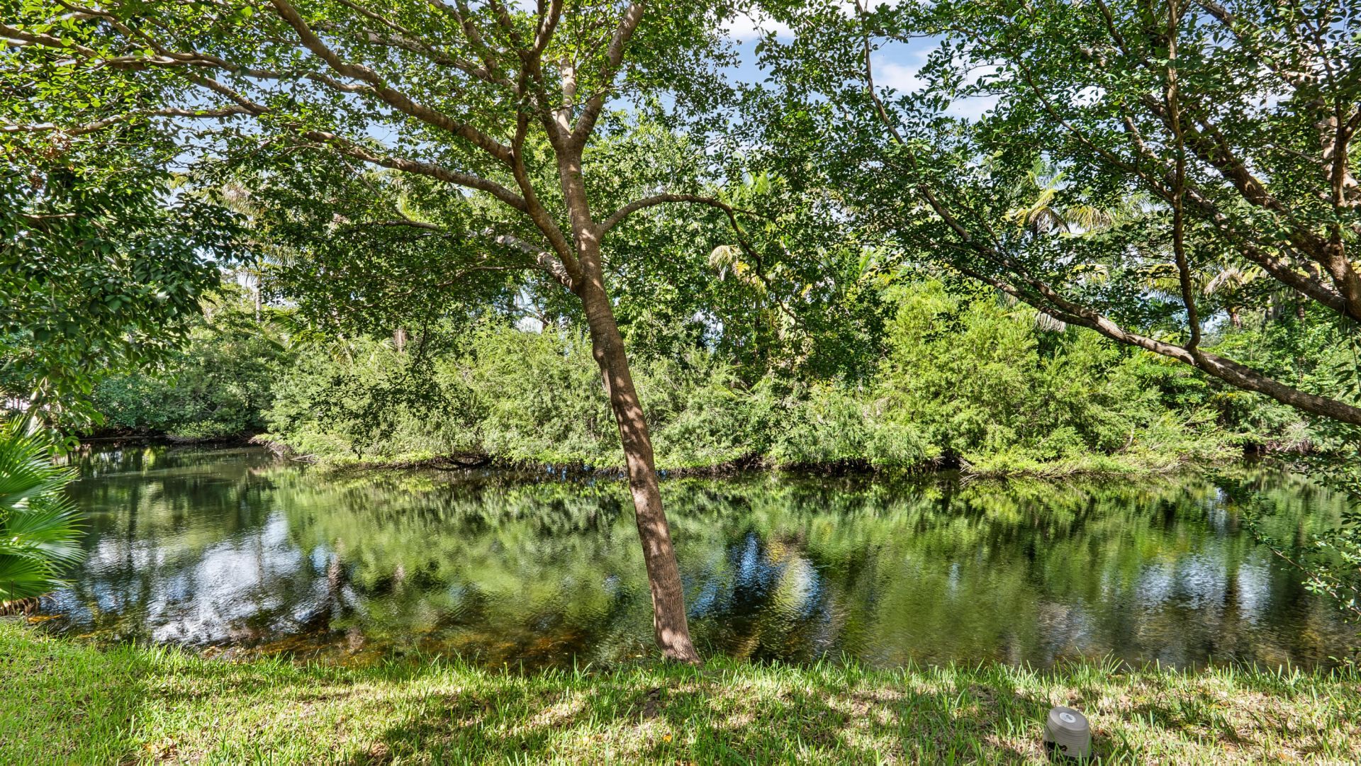 219 Wimbledon Lakes Drive, Plantation, FL 33324 Photo