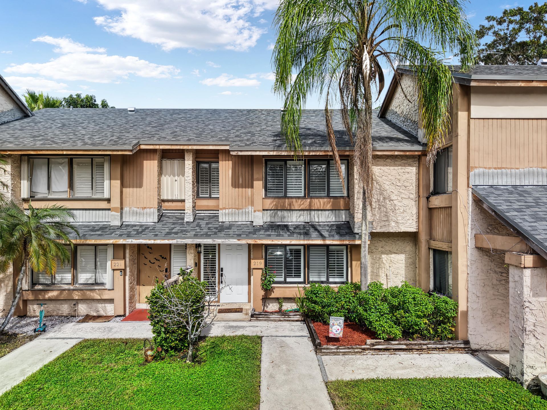219 Wimbledon Lakes Drive, Plantation, FL 33324 Photo