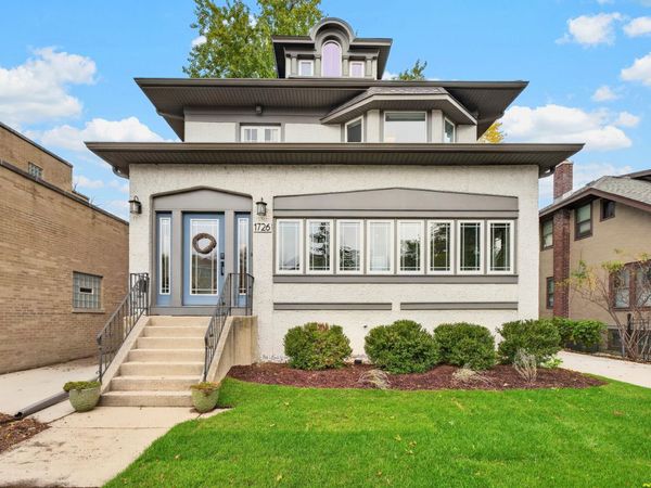 1726 W Jarvis Avenue , Chicago, IL 60626