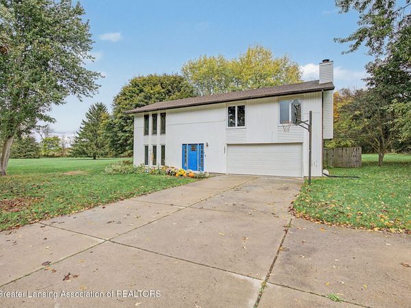 1655 S College Road, Mason, MI 48854