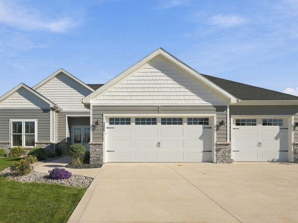 3009 Noble Hawk Drive, Kendallville, IN 46755
