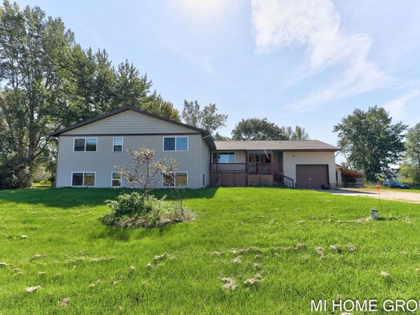 11774 Tyler Street, Holland, MI 49424