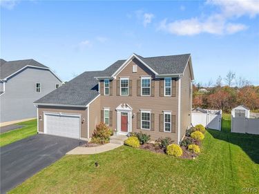 8582 Mcnamara Drive , Clay, NY 13041