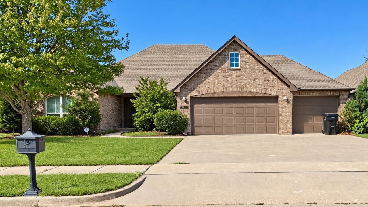 4700 N Narcissus Avenue , Broken Arrow, OK 74012 Main Photo