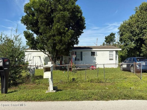 8116 Penny Drive , North Fort Myers, FL 33917