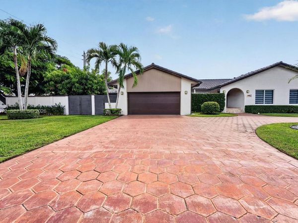 10405 SW 79th Pl , Miami, FL 33156
