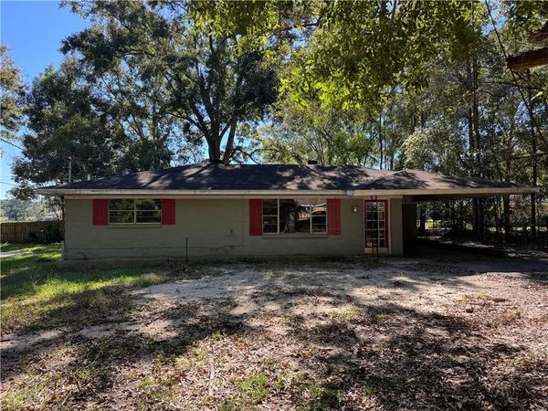 913 Joaneen Drive , Saraland, AL 36571