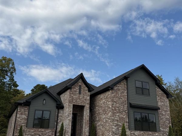 1590 Bighorn Drive, Benton, AR 72019