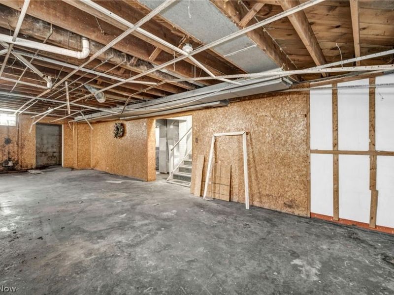 1060 Frederick Boulevard, Akron, OH 44320 Photo 26
