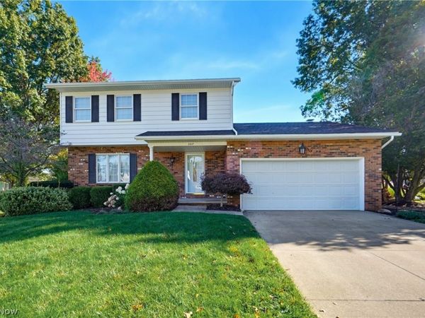 3317 Cherrywood Drive, Barberton, OH 44203